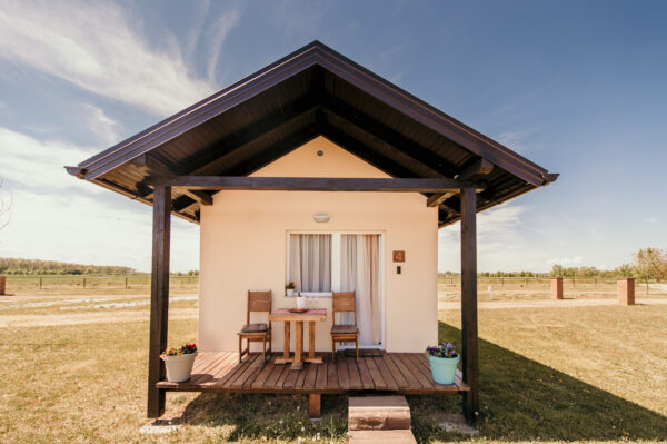 Ranč Ramarin Bungalov Ranč Ramarin Bungalov na suncu